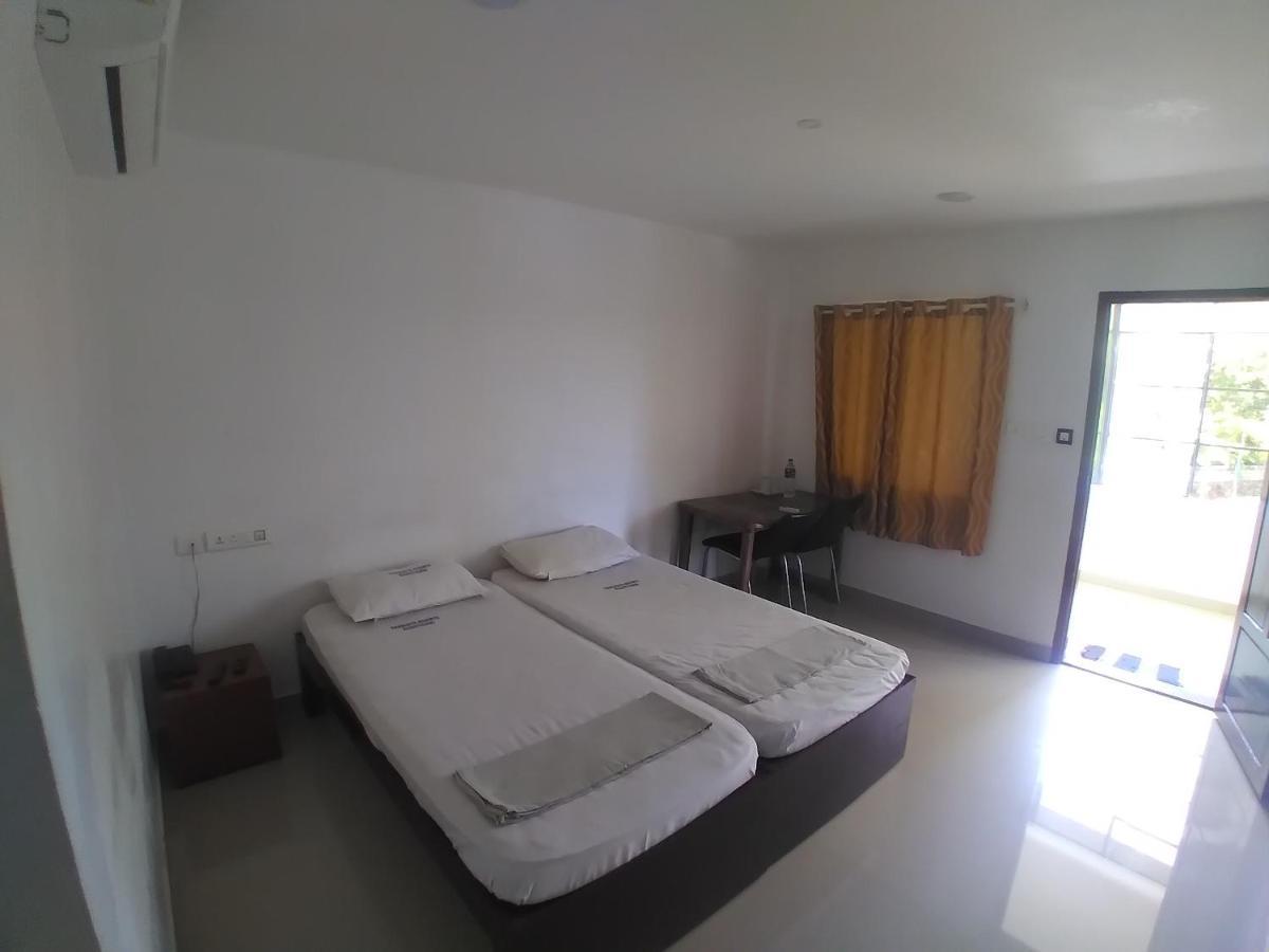 Thabasiya Resorts Kuzhittura Екстериор снимка